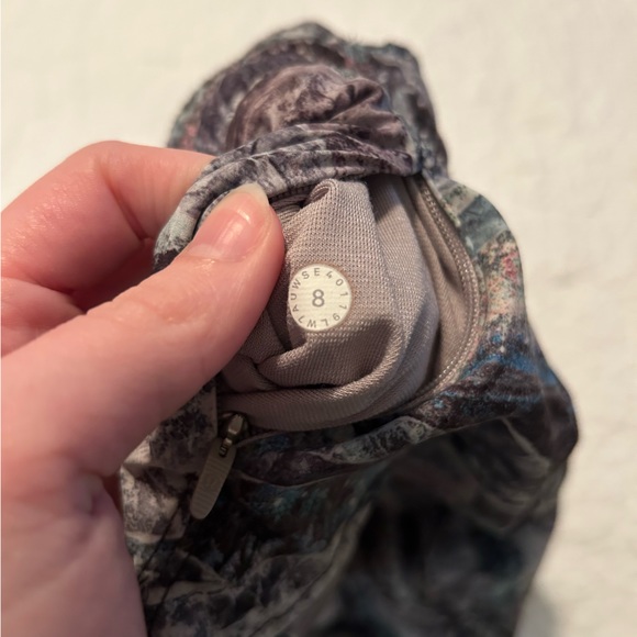 Lululemon Choose A Side Shorts 3" Springscape Multi / French Clay - Picture 8 of 12